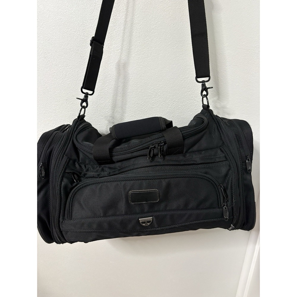 Travelpro Flight Pro 2 Shoulder Top Handle 20x11x9 Carry-on Duffle Travel Bag